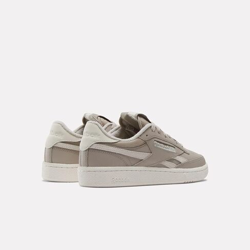 حذاء رياضي نسائي من Reebok Club C Revenge، رمادي/طباشير/طباشير، 7 in Kuwait