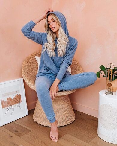 WANLISS Lounge Sets for Women Two Piece Outfits Sweatsuits Sets Long Pant Loungewear Workout Athletic Tracksuits with Pockets in Saudi Arabia