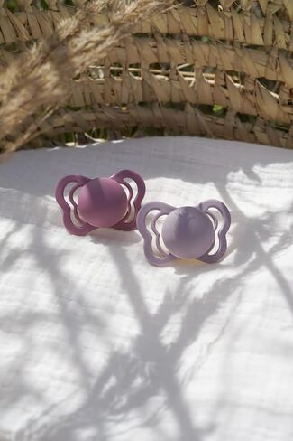 لهايات BIBS - مجموعة الأزياء الراقية | لهاية أطفال خالية من مادة BPA | صنع في الدنمارك | مجموعة من 2 لهايات فاخرة بلون أرجواني داكن | الحجم 6-18 شهرا in Kuwait