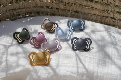 لهايات BIBS - مجموعة الأزياء الراقية | لهاية أطفال خالية من مادة BPA | صنع في الدنمارك | مجموعة من 2 لهايات فاخرة بلون أرجواني داكن | الحجم 6-18 شهرا in Kuwait