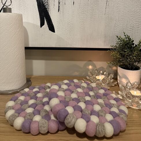 مجموعة من قطعتين - ركائز كبيرة من الصوف بنسبة 100% للأطباق الساخنة. جودة ممتازة، مقاوم للحرارة، واقي للطاولة | مصنوع يدويًا في نيبال | 22 سم / 8.66 بوصة (أرجواني) in Kuwait