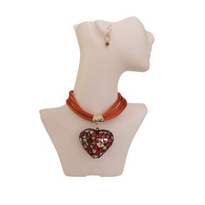 Collar artesanal mexicano mujer Vetta accesories hecho a mano en mexico artesanias mexicanas para regalo Collar corazón vitrales naranja