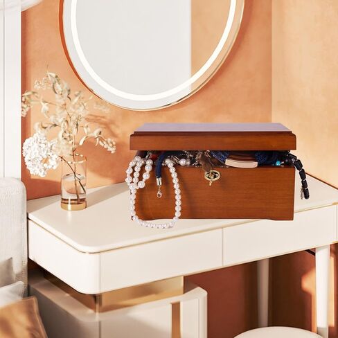 شركة J&F صندوق خشبي 100% من خشب السنط مع قفل، صندوق خشبي مصنوع يدويًا مع غطاء مفصلي، صندوق خشبي كبير بتصميم قديم للتذكار أو الوصفة أو المجوهرات (لون الخشب) (خشب 1) in Kuwait