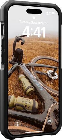 URBAN ARMOR GEAR UAG [إصدار محدث] متوافق مع حافظة iPhone 15 Pro مقاس 6.1 بوصة Metropolis LT Kevlar Olive مغناطيس مدمج متوافق مع شحن MagSafe غطاء واقٍ متين من الدرجة العسكرية مقاوم للسقوط in Saudi Arabia