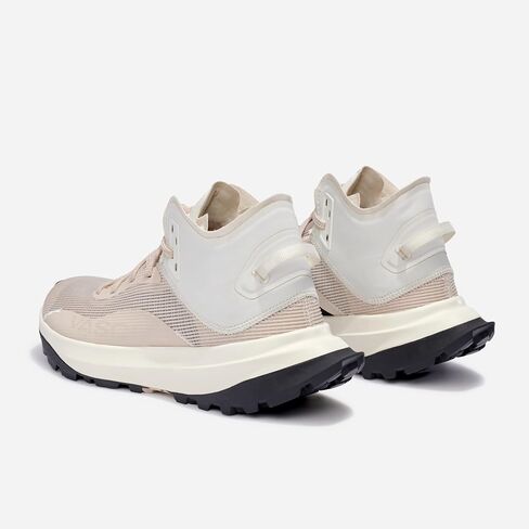 Vasque Women's Here Mid Everyday Shoe in Kuwait