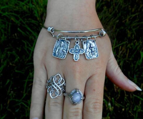 Scapular Bracelet, Stainless Steel Bangle, Our Lady of Mount Carmel, Sacred Heart of Jesus Medal, Catholic Bangle, Confirmation, Godmother in Saudi Arabia