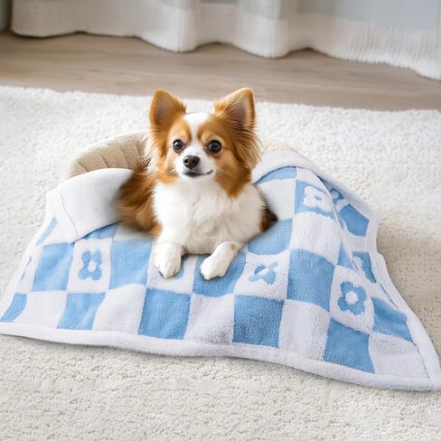 LOOBANI Waterproof Bed Blanket for Dogs: Pet Blanket Liquid Pee Proof for Bed Couch Sofa, Soft Warm Sherpa Fleece Washable Reversible Blanket, Waterproof Blanket for Small Dogs Cats, 25"x 35" in Saudi Arabia