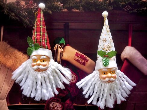 4pcs Packing Christmas Tree Haning Ornaments Santa Claus Hanger Decoration,Vintage Handmade Santa Claus Head Ornament for Home Holiday Decor in Saudi Arabia