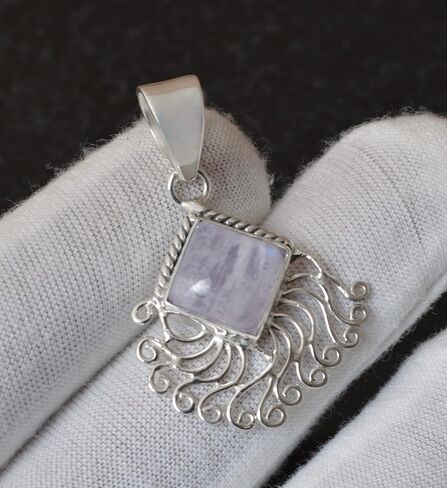 Natural Moonstone Cabochon Crystal Pendant, 925 Sterling Silver, Dainty Pendant, Bohemian Handmade Jewelry, June Birthstone, Elegant Antique Pendant for Necklace, Women Bridesmaids Gift in Saudi Arabia
