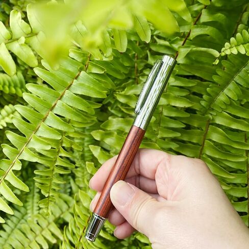 مجموعة أقلام كرة دوارة من خشب القيقب - تصميم أنيق، حبر إعادة تعبئة ألماني الصنع - هدية قلم دوارة خشبية فاخرة للرجال والنساء، المكتب، الكتابة التنفيذية in Kuwait