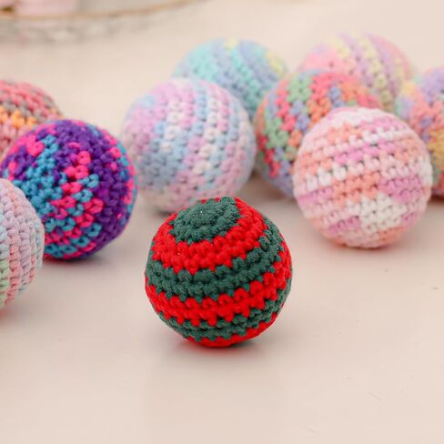 كرات ألعاب القطط من غزل الصوف، 6 قطع كرات لعبة للقطط في الأماكن المغلقة لعيد الميلاد مع جرس داخل ألعاب تفاعلية للقطط، لعبة كرات مضغ للقطط محبوكة يدويًا ألعاب مطاردة القطط in Kuwait
