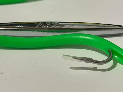 PESCALOX 5Pcs Diamond Jigs A27 3oz Green with 7/0 Hook in Saudi Arabia