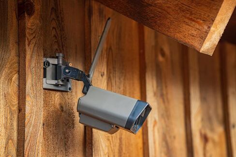 كاميرا TACTACAM Defend Cellular Security - لا تتطلب شبكة WiFi - كاميرا لاسلكية تعمل بالحركة - كشف الحركة - تتضمن بطاقة SD وقطعة قماش للتنظيف من الألياف الدقيقة in Kuwait