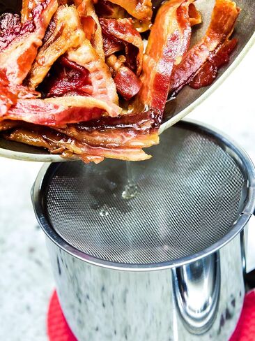 Bacon Grease Fat and Cooking Oil Stainless Steel Storage Container with Mesh Filter Screen Strainer 1.25 Liter 5 Cups in Saudi Arabia