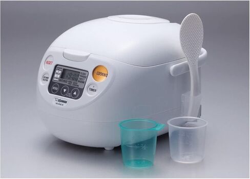 Zojirushi NS-WAC18-WD 10 أكواب (غير مطبوخة) جهاز طهي الأرز ميكوم وحزمة التدفئة مع حاوية الأرز (2 قطعة) in Kuwait