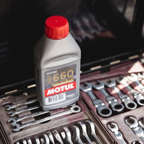 Motul RBF 660 Factory Line Dot-4 سائل فرامل السباق الاصطناعي بنسبة 100% 500 مل (101667) in Saudi Arabia