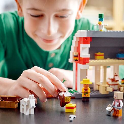 LEGO Minecraft The Red Barn 21187 Building Toy Set for Kids, Girls, and Boys Ages 9+ (799 Pieces) in Kuwait