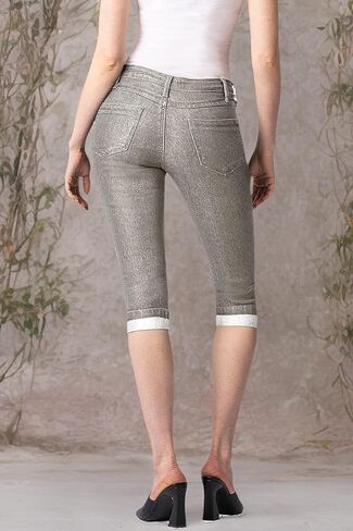 Hybrid & Company Women's Stretchy Slim Fit Denim Capri Jeans in Kuwait