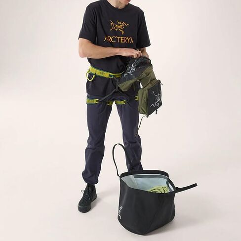 أكمام قصيرة بشعار Arc'teryx للرجال من Arc'teryx in Saudi Arabia