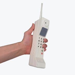 Diydeg Retro Mobile Phone, 80S 90S Old Fashioned Portable Brick Cell Phone Ornament, Simulation Photographic Props Vintage Cellular Phone Model for Party Decorations Home Stage Decor (White)
