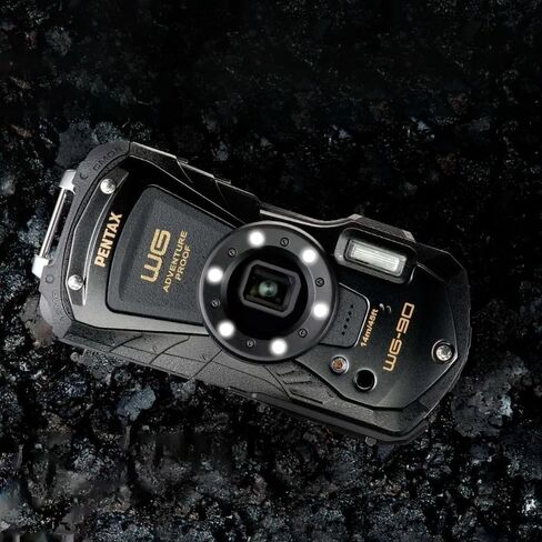 كاميرا مدمجة PENTAX WG-90، باللون الأسود مع حقيبة أدوات تنظيف الملحقات وبطاقة ذاكرة Ultra SDXC UHS-I سعة 64 جيجابايت (3 عناصر) in Saudi Arabia