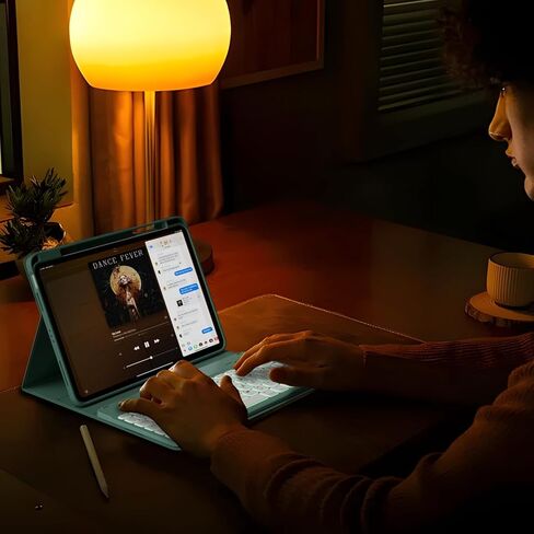 حافظة لجهاز iPad الجيل العاشر مع لوحة مفاتيح (10.9 بوصة، 2022) - لوحة مفاتيح قابلة للطي مغناطيسية قابلة للفصل بإضاءة خلفية بـ 7 ألوان، غطاء قلاب مع حامل أقلام لجهاز iPad الجيل العاشر، أرجواني فاتح in Kuwait