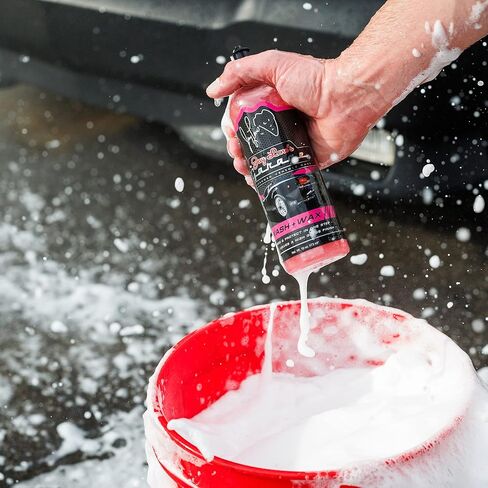 Jay Leno's Garage Car Essential Detailing Bucket Kit - Sprays, Liquids, Microfiber Towels, Applicators and Wash Mitt in Saudi Arabia