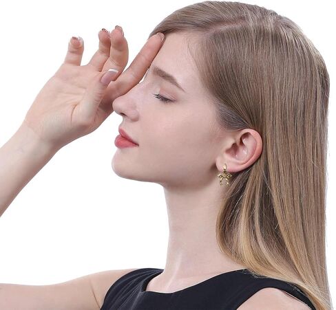 اقراط حلقية مربعة صغيرة من الذهب عيار 14 قيراط للنساء من تو هارت | اقراط حلقية مطلية بالذهب لا تسبب الحساسية، فضي، بدون احجار كريمة in Kuwait