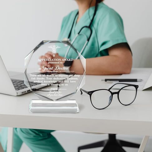 هدية تقدير الطبيب للنساء والرجال، هدايا للأطباء بما في ذلك OBGYN، طبيب الأسنان، الممارسين العامين، أخصائيي الخصوبة، أطباء الأورام، الأنف والأذن والحنجرة، أطباء الأعصاب، لوحة جوائز 5.7 * 5.1 بوصة in Kuwait