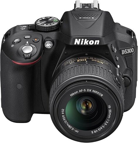 كاميرا Nikon D5300 24.2 ميجابكسل CMOS رقمية SLR مع عدسة تكبير 18-55 ملم f/3.5-5.6G ED VR II Auto Focus-S DX NIKKOR (أحمر) - (متجددة) in Saudi Arabia