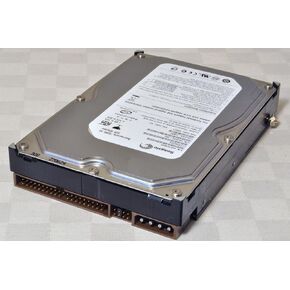 محرك الأقراص الصلبة الداخلي Seagate ST303204N1A1A-RK سعة 320 جيجابايت Ultra ATA/100 in Kuwait