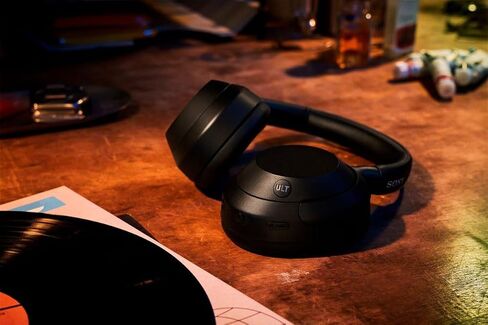 حزمة سماعة رأس Sony WHULT900NB ULT المانعة للضوضاء (أسود) مع مكبر صوت سلسلة Sony SRSULT10B ULT FIELD (أسود) (عنصران) in Saudi Arabia