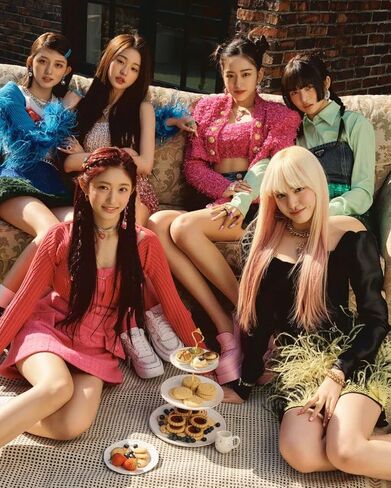 IVE LOVE DIVE 2nd Single Album Ver.3 CD+96p PhotoBook+1p PhotoCard+Heart Hologram Card+Tracking Sealed in Saudi Arabia