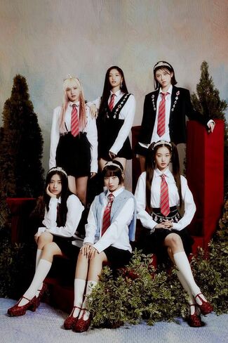IVE LOVE DIVE 2nd Single Album Ver.3 CD+96p PhotoBook+1p PhotoCard+Heart Hologram Card+Tracking Sealed in Saudi Arabia