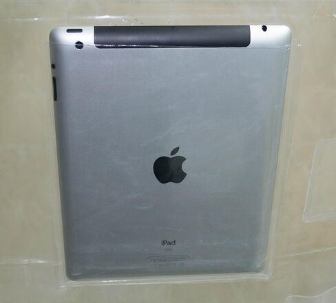 BUNKERWALL 17 Pocket Shower Curtain Liner - Holds Your iPad, Phone, Tablet or Baby Monitor. Completely Waterproof. Thick EVA 72x72 in Saudi Arabia