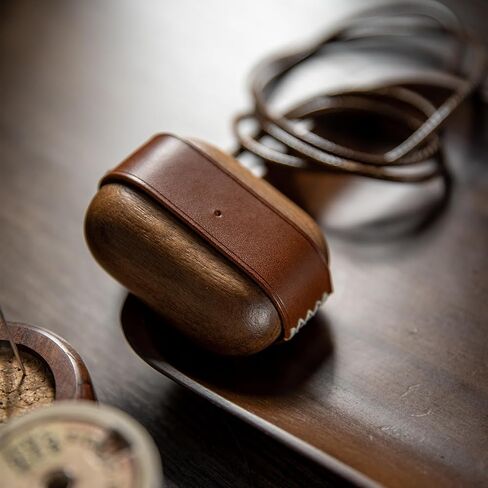 غطاء حافظة جلدي خشبي لجهاز Airpods Pro الجيل الثاني مصنوع يدويًا من الجلد 2022 مصمم يدويًا باللون البني من الجلد الإيطالي الأصلي متوافق مع حافظة iPod Pro ذات الطراز القديم للنساء والرجال (بني) in Saudi Arabia