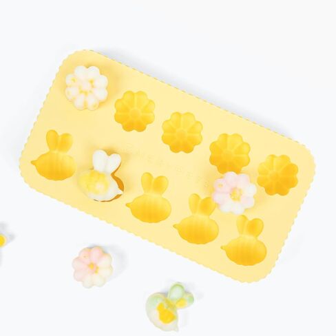 Stackable Silicone Dog Treat Molds | One Hand Accessibility | Non-Toxic BPA-Free | Make Homemade Frozen, Baked and Gummy Pet Treats (Yellow), Average, PCM3578 in Saudi Arabia