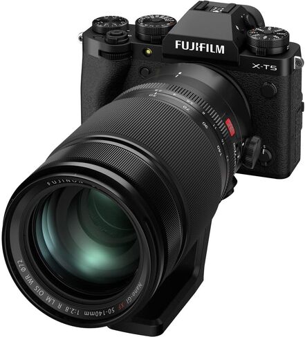 حزمة كاميرا FUJIFILM X-T5 بدون مرآة (أسود) مع بطاقة ذاكرة SF-M Tough Series UHS-II SDXC بسعة 64 جيجابايت + طقم تنظيف + كابل Micro HDMI + حامل ثلاثي القوائم لمدونات الفيديو + حقيبة كامارا + المزيد من الملحقات in Saudi Arabia