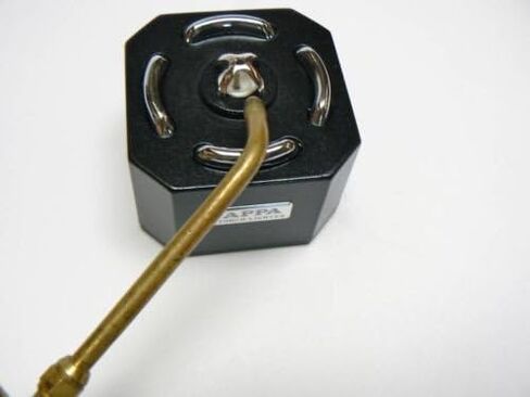 ولاعة شعلة ولاعة إلكترونية تعمل بالبطارية تعمل باللمس والشرارة (E 11) in Kuwait