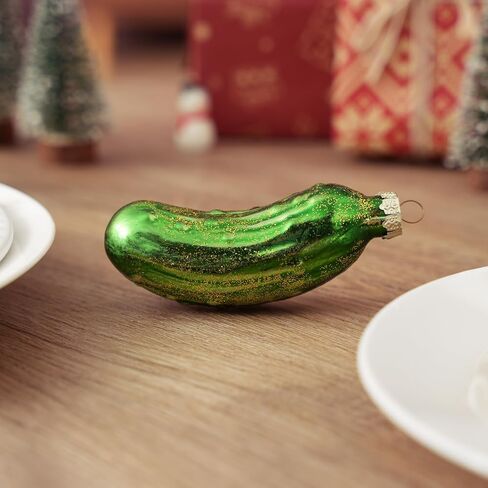 Joiedomi Christmas Avocado Glass Ornament, Xmas Glass Blown Food Ornament Presents for Christmas Tree Decoration, Food Ornament for Xmas Gift Party Favor Party Supplies Indoor Decoration in Kuwait