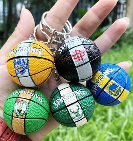 سلسلة مفاتيح IMPORTUNK لكرة السلة لمحبي سلسلة مفاتيح الكرة حلقة مفاتيح (أخضر وذهبي) in Kuwait