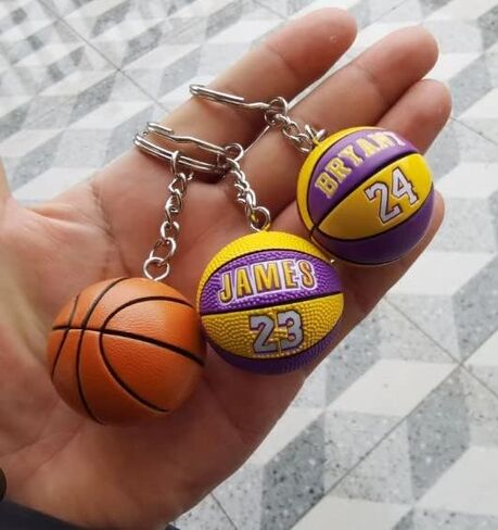 سلسلة مفاتيح IMPORTUNK لكرة السلة لمحبي سلسلة مفاتيح الكرة حلقة مفاتيح (أخضر وذهبي) in Kuwait