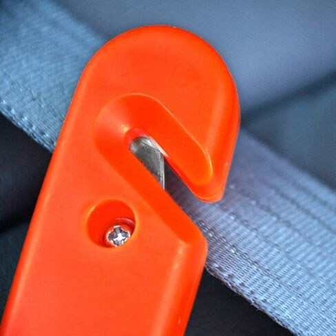 3 in 1 Emergency Escape Tool - Seatbelt Cutter Window Breaker in Saudi Arabia