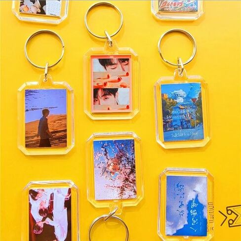 YCOSAN Acrylic Photo Frame Keyrings,1.58 x 2.2 inch/4 x 5.7cm Personalized Keychains, Photo Insert Keychains, 52 Pcs DIY Picture Keychains Kit in Saudi Arabia