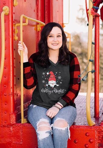 Plus Size Christmas Shirt Women Gnomes Plaid Splicing Raglan T-Shirt Xmas Holiday Casual Long Sleeve Tee in Saudi Arabia