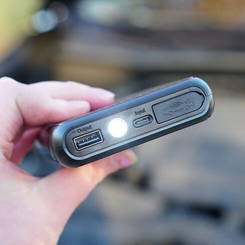 جهاز تشغيل السيارة المحمول من ليمتليس أوتوبوست بقدرة 400 أمبير (حتى 8 أسطوانات، و5.0 لتر من الغاز)، وبنك طاقة بقدرة 6000 مللي أمبير في الساعة، ومصباح يدوي ثلاثي الأوضاع (دائم الخضرة) in Kuwait