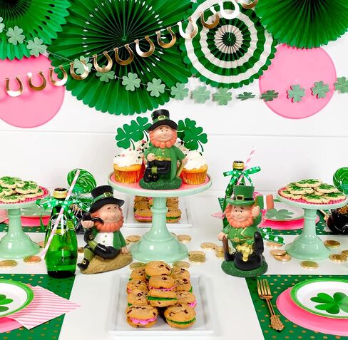Gift Boutique St Patrick's Day Leprechaun تماثيل ديكور الطاولة مجموعة من 3 راتينج Saint Patrick Leprechauns يجلسون على الرفوف يجلسون على الطاولة الأيرلندية باتي قطعة مركزية للمكتب واللوازم المنزلية in Saudi Arabia