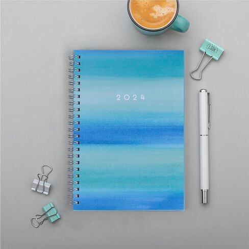 مخطط أسبوعي وشهري من بلو سكاي 2023، يناير - ديسمبر، 5 بوصة × 8 بوصة، غطاء متجمد، Wirebound، Chloe (142097) in Saudi Arabia