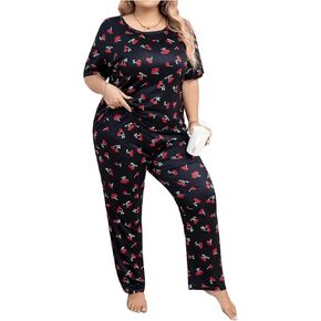 WDIRARA Women's Plus Size Sleepwear Strawberry Print Round Neck Short Sleeve and Pants Pajama Set