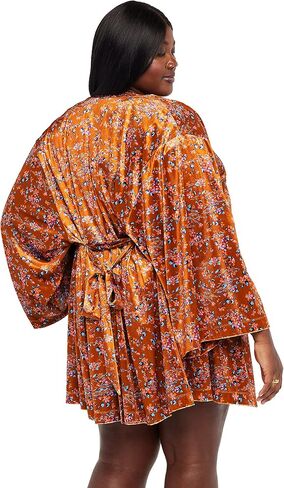 Savage X، رداء قصير مخملي نسائي قصير، Distorted Bloom، XS/S in Kuwait